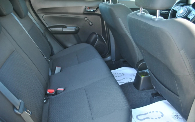 Suzuki Swift cena 48900 przebieg: 61718, rok produkcji 2019 z Zabrze małe 232